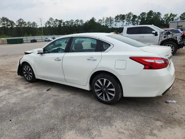 1N4AL3AP8HC117141 2017 NISSAN ALTIMA - Image 2