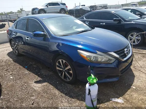 1N4AL3AP8HC117396 2017 NISSAN ALTIMA - Image 1