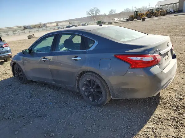 1N4AL3AP8HC119620 2017 NISSAN ALTIMA - Image 2