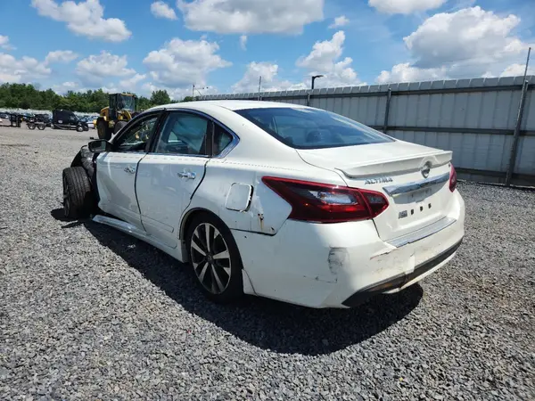 1N4AL3AP8HC120668 2017 NISSAN ALTIMA - Image 2