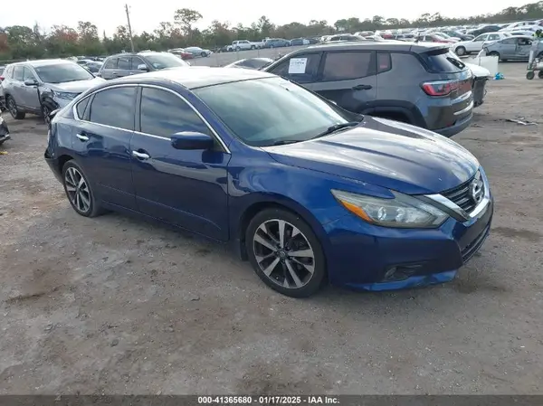 1N4AL3AP8HC120928 2017 NISSAN ALTIMA - Image 1