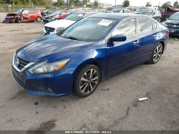 1N4AL3AP8HC120928 2017 NISSAN ALTIMA - Image 2