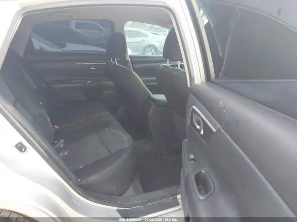 1N4AL3AP8HC122114 2017 NISSAN ALTIMA - Image 8