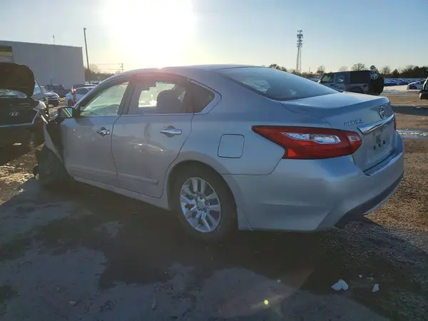 1N4AL3AP8HC122887 2017 NISSAN ALTIMA - Image 2