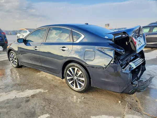 1N4AL3AP8HC123456 2017 NISSAN ALTIMA - Image 2