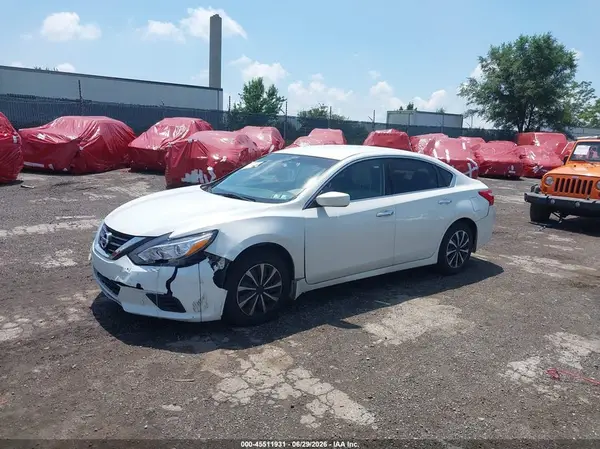 1N4AL3AP8HC129452 2017 NISSAN ALTIMA - Image 2