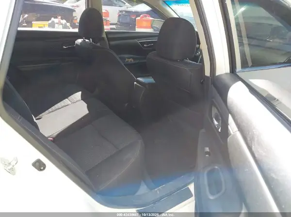 1N4AL3AP8HC129631 2017 NISSAN ALTIMA - Image 8