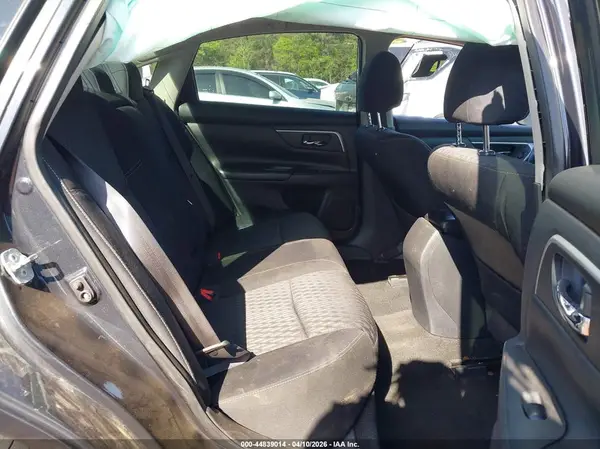 1N4AL3AP8HC132710 2017 NISSAN ALTIMA - Image 8