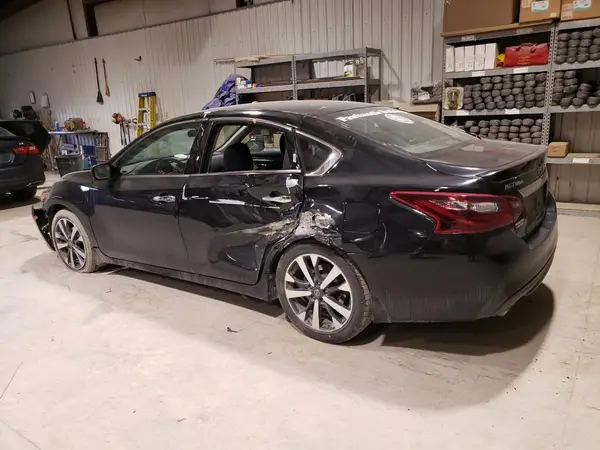 1N4AL3AP8HC133940 2017 NISSAN ALTIMA - Image 2