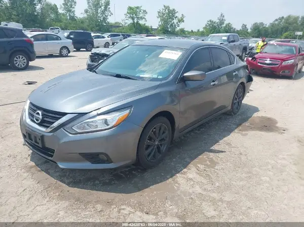 1N4AL3AP8HC134165 2017 NISSAN ALTIMA - Image 2
