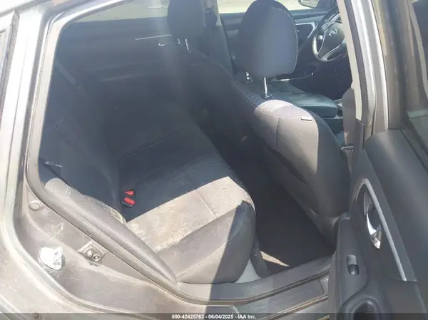 1N4AL3AP8HC134165 2017 NISSAN ALTIMA - Image 8