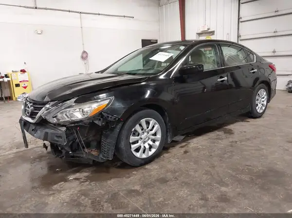 1N4AL3AP8HC134733 2017 NISSAN ALTIMA - Image 2