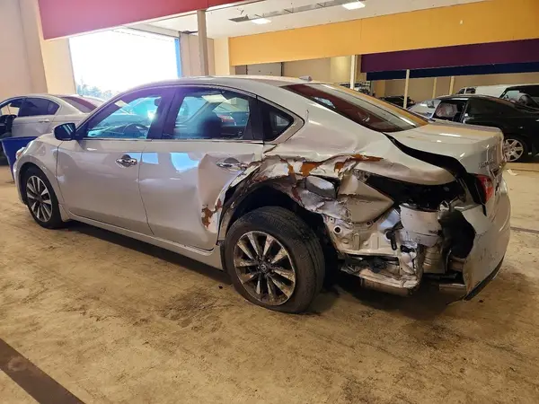 1N4AL3AP8HC134912 2017 NISSAN ALTIMA - Image 2