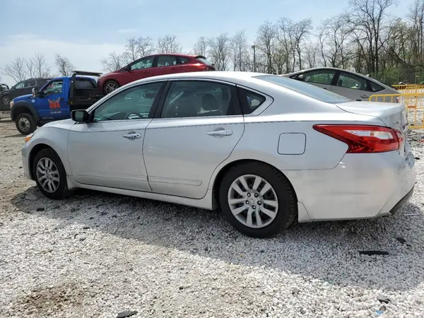 1N4AL3AP8HC135008 2017 NISSAN ALTIMA - Image 2