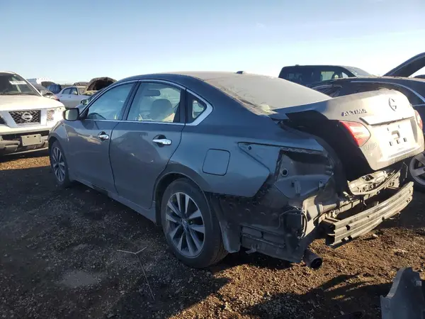 1N4AL3AP8HC136014 2017 NISSAN ALTIMA - Image 2