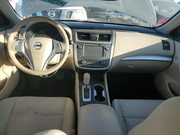 1N4AL3AP8HC136014 2017 NISSAN ALTIMA - Image 8