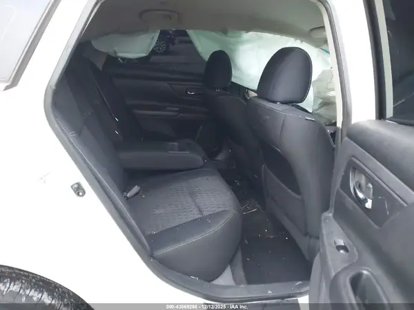 1N4AL3AP8HC137244 2017 NISSAN ALTIMA - Image 8