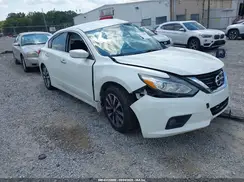1N4AL3AP8HC137258 2017 NISSAN ALTIMA
