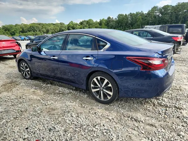 1N4AL3AP8HC138538 2017 NISSAN ALTIMA - Image 2