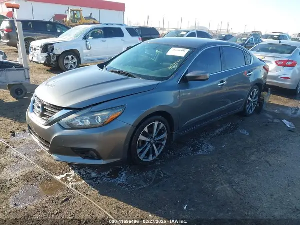 1N4AL3AP8HC142024 2017 NISSAN ALTIMA - Image 2