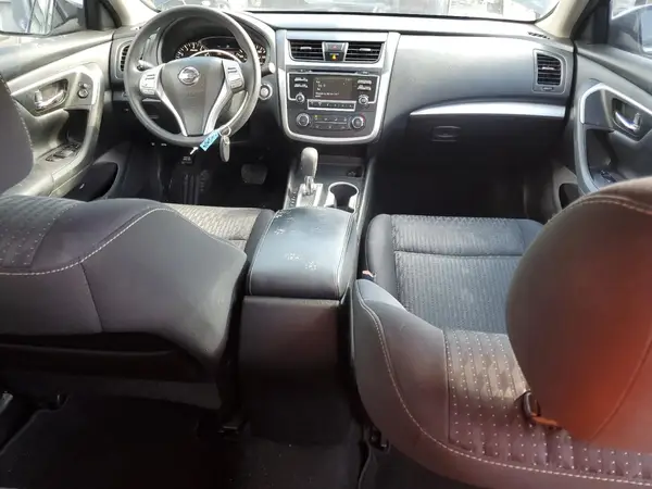1N4AL3AP8HC142623 2017 NISSAN ALTIMA - Image 8