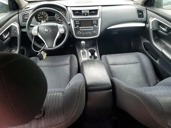 1N4AL3AP8HC143304 2017 NISSAN ALTIMA - Image 8