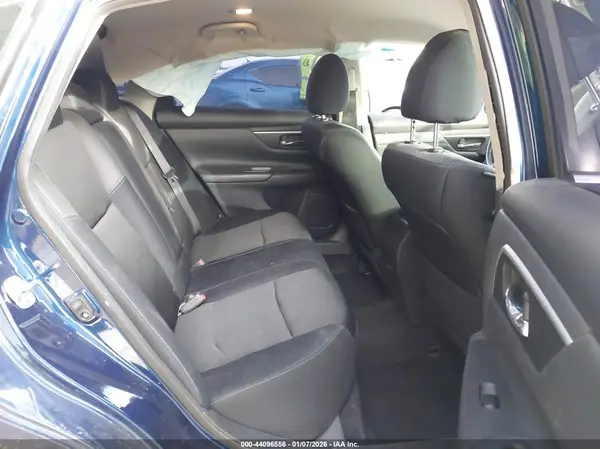 1N4AL3AP8HC145537 2017 NISSAN ALTIMA - Image 8