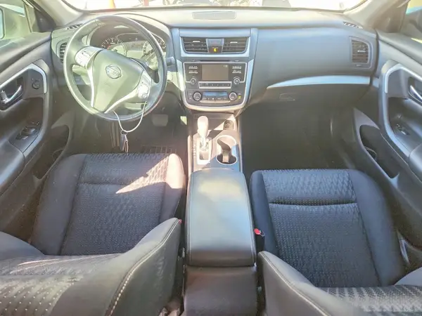 1N4AL3AP8HC146168 2017 NISSAN ALTIMA - Image 8