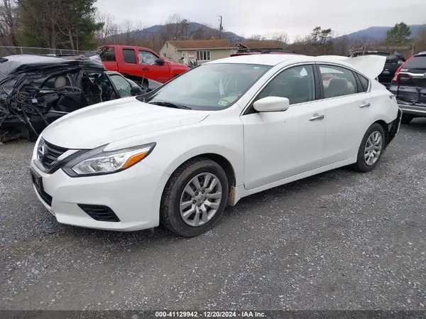 1N4AL3AP8HC146364 2017 NISSAN ALTIMA - Image 2