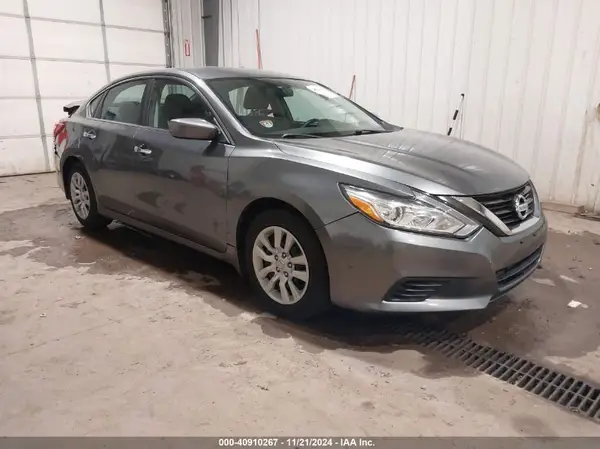 1N4AL3AP8HC147126 2017 NISSAN ALTIMA - Image 1