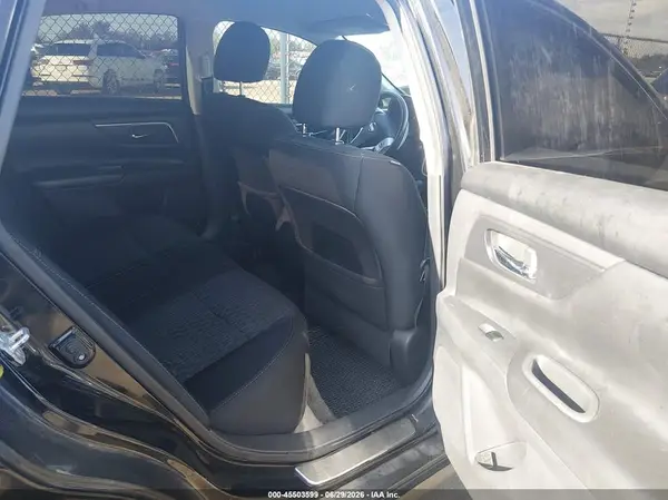 1N4AL3AP8HC147756 2017 NISSAN ALTIMA - Image 8