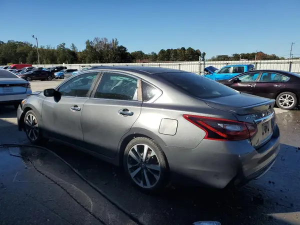 1N4AL3AP8HC149068 2017 NISSAN ALTIMA - Image 2