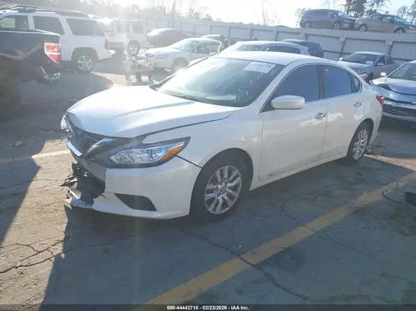 1N4AL3AP8HC149233 2017 NISSAN ALTIMA - Image 2