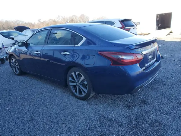 1N4AL3AP8HC149989 2017 NISSAN ALTIMA - Image 2