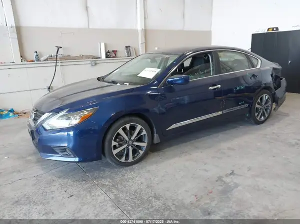 1N4AL3AP8HC152150 2017 NISSAN ALTIMA - Image 2