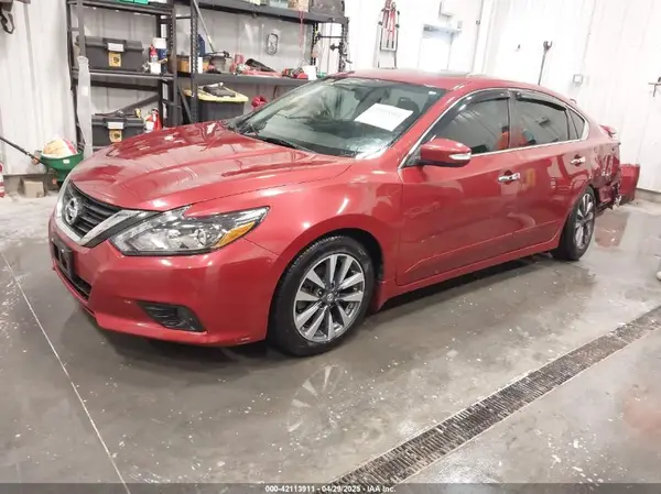 1N4AL3AP8HC152844 2017 NISSAN ALTIMA - Image 2