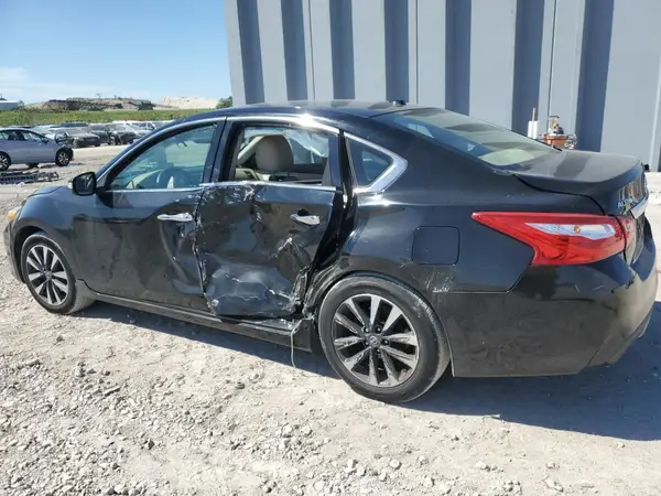1N4AL3AP8HC155498 2017 NISSAN ALTIMA - Image 2