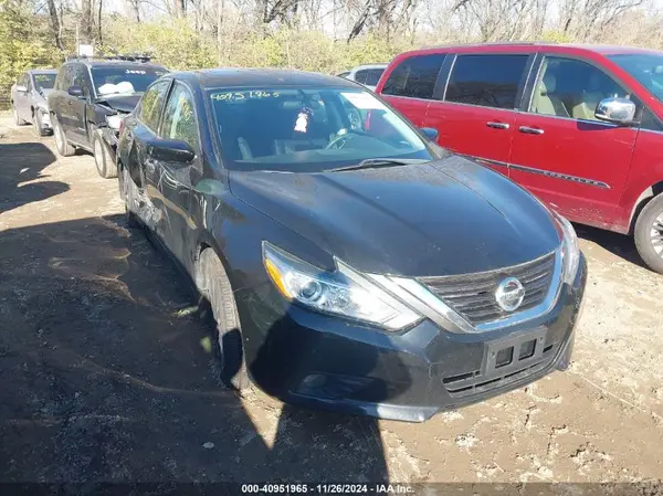 1N4AL3AP8HC156988 2017 NISSAN ALTIMA - Image 1