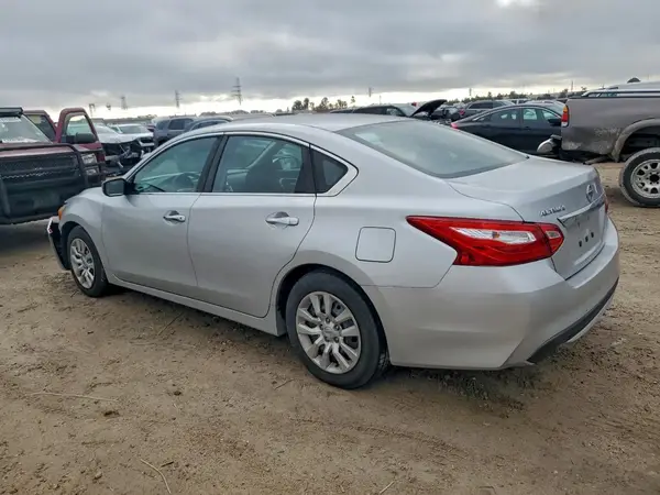1N4AL3AP8HC159342 2017 NISSAN ALTIMA - Image 2