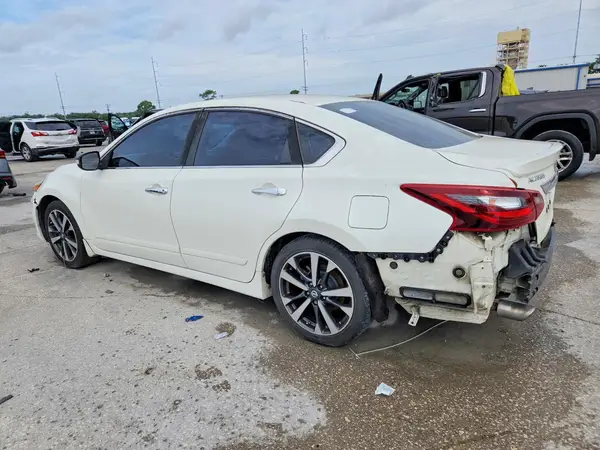 1N4AL3AP8HC160765 2017 NISSAN ALTIMA - Image 2