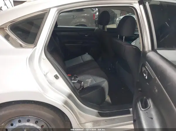 1N4AL3AP8HC162192 2017 NISSAN ALTIMA - Image 8