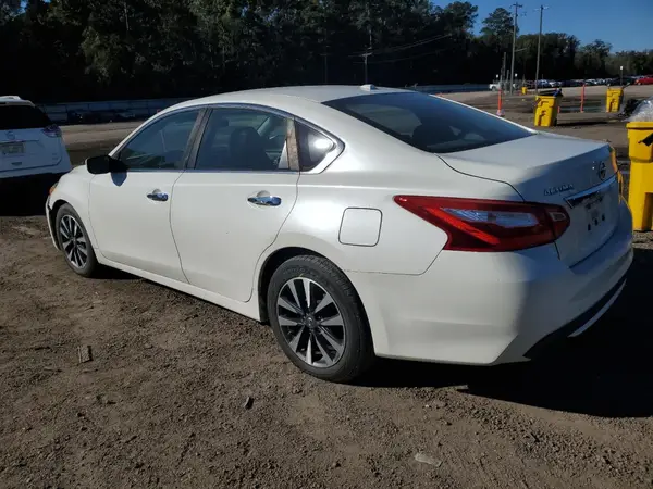 1N4AL3AP8HC163715 2017 NISSAN ALTIMA - Image 2