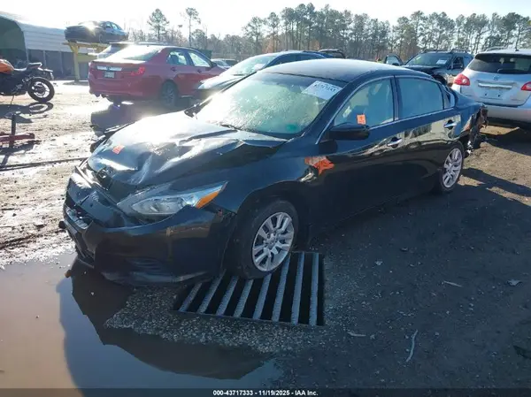 1N4AL3AP8HC165884 2017 NISSAN ALTIMA - Image 2