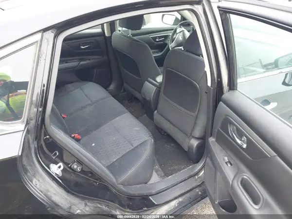 1N4AL3AP8HC165951 2017 NISSAN ALTIMA - Image 8