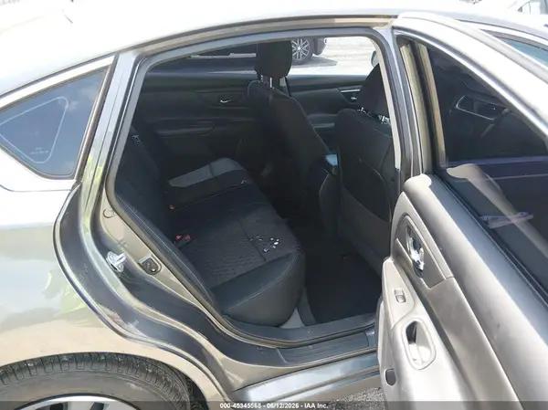 1N4AL3AP8HC167117 2017 NISSAN ALTIMA - Image 8