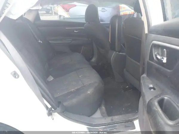 1N4AL3AP8HC169174 2017 NISSAN ALTIMA - Image 8