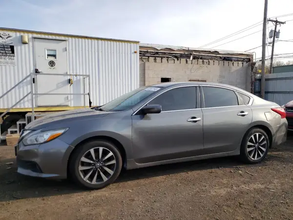 1N4AL3AP8HC169739 2017 NISSAN ALTIMA - Image 1