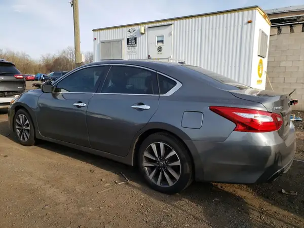 1N4AL3AP8HC169739 2017 NISSAN ALTIMA - Image 2