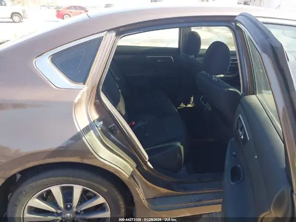 1N4AL3AP8HC170177 2017 NISSAN ALTIMA - Image 8