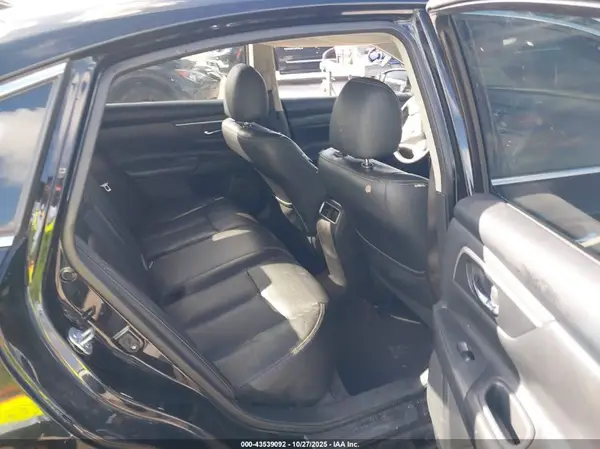1N4AL3AP8HC173161 2017 NISSAN ALTIMA - Image 8